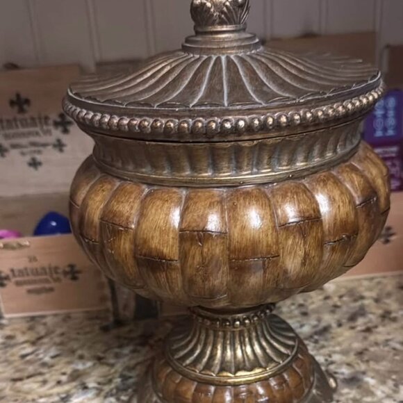 Wild Bamboo Urn Vase - Picture 1 of 3